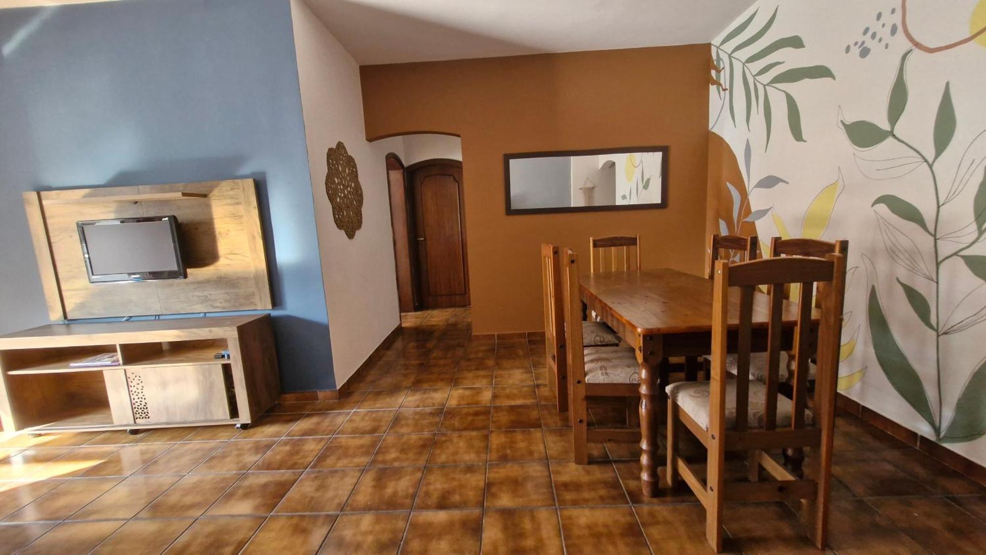 Apto Amplo, Arejado E Mobiliado Na Da Enseada-guaruja * Guarujá