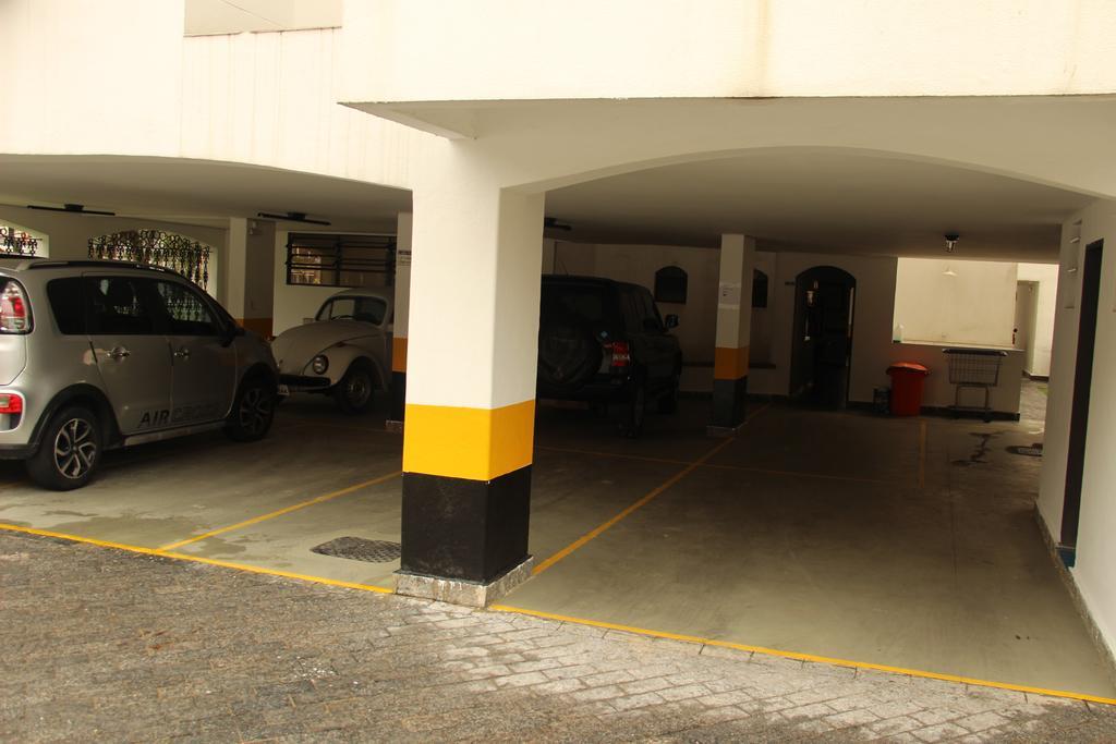 Apto Amplo, Arejado E Mobiliado Na Da Enseada-guaruja * Guarujá